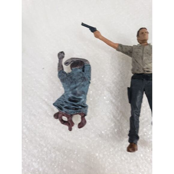 Lot 5 Walking Dead McFarlane Construction Building Set Rick Grimes Myrle Zombie - Picture 2 of 9